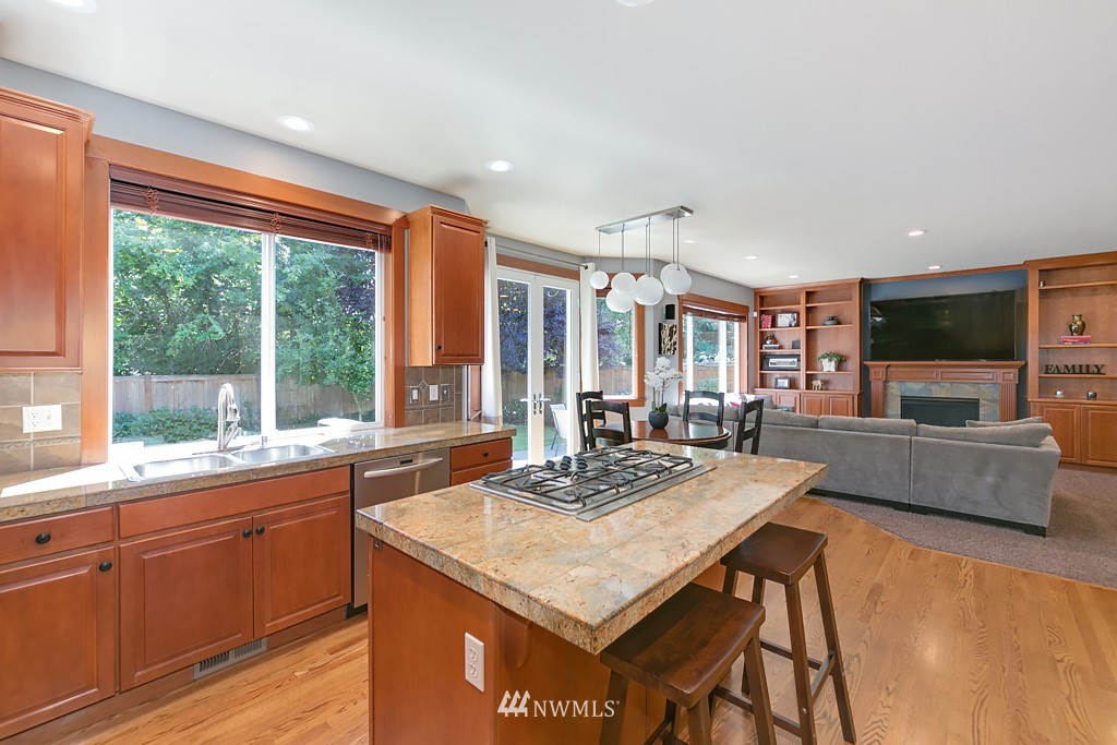 22423 5th Place West Bothell, WA 98021 - Photo 7 of 23