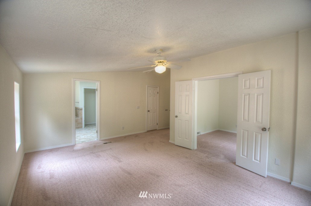 6206 Miller Road Northwest Olympia, WA 98502 - Photo 17 of 21 Gallery Image 17