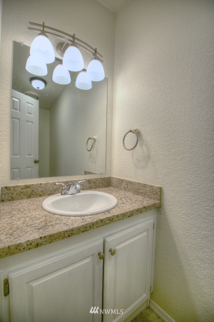 6206 Miller Road Northwest Olympia, WA 98502 - Photo 18 of 21 Gallery Image 18
