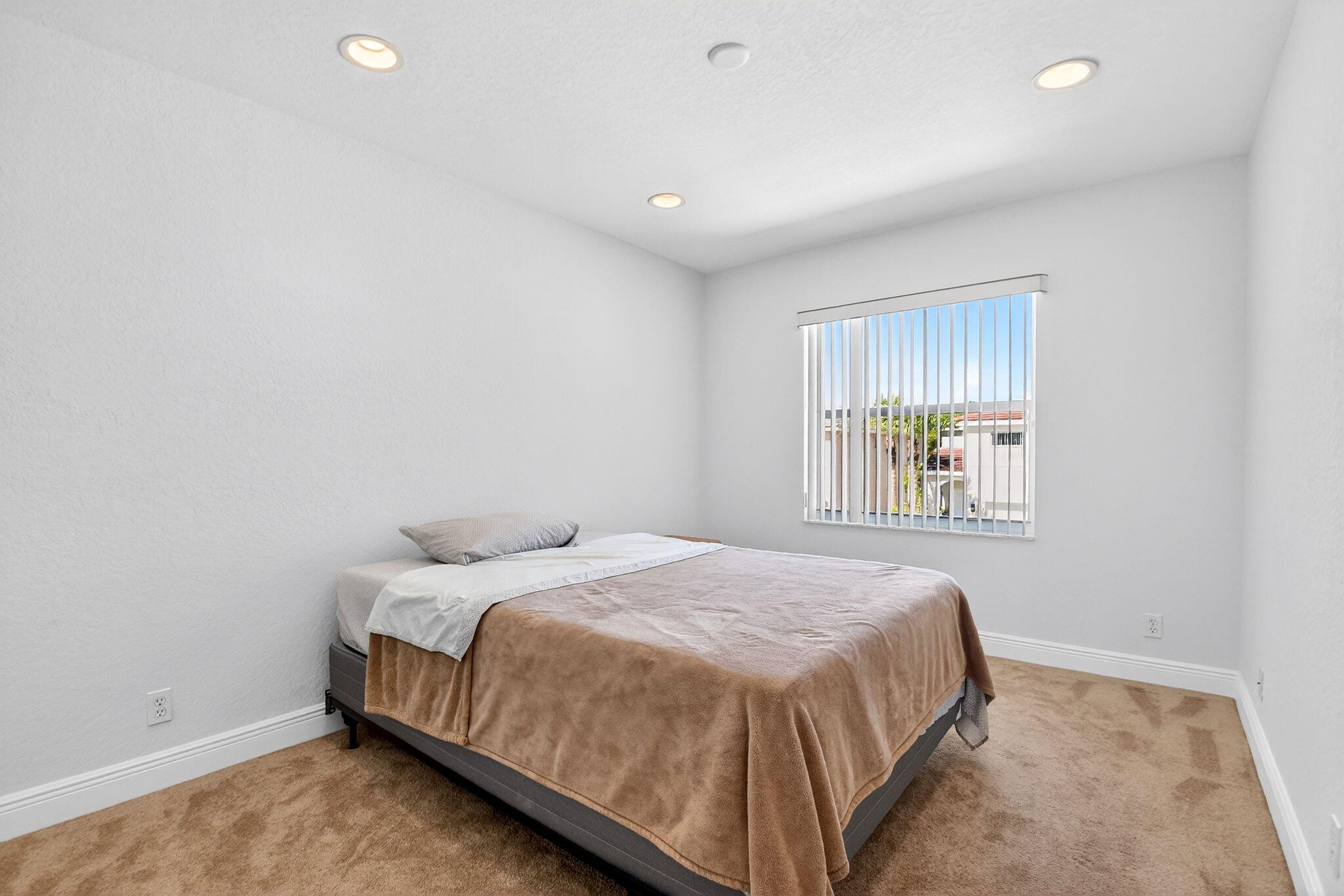 6140 Spring Isles Boulevard Lake Worth, FL 33463 - Photo 45 of 66 44-web-or-mls-DSC_0652