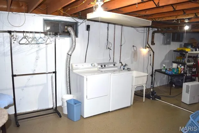 $215,000 | 23 Meadowlark Court, Granite City, IL 62040