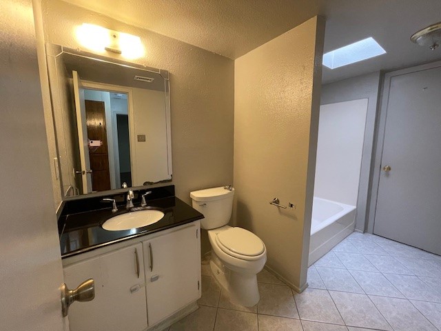 8808 Mountain Ridge Drive, Unit B Austin, TX 78759 - Photo 14 of 39 Main Bath