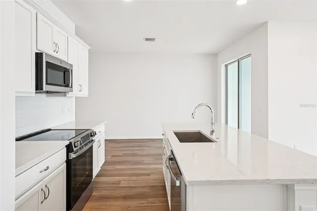 $429,990 | 11122 Tidepool Court, San Antonio, FL 33576