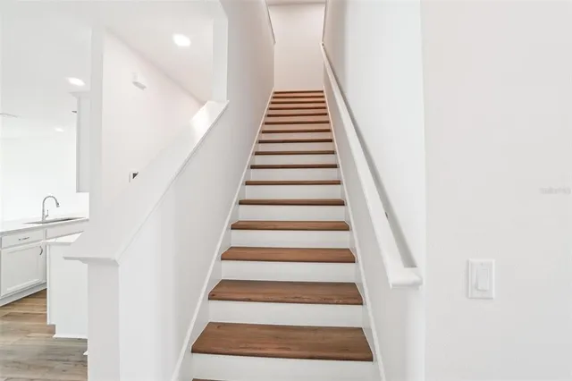 $429,990 | 11122 Tidepool Court, San Antonio, FL 33576