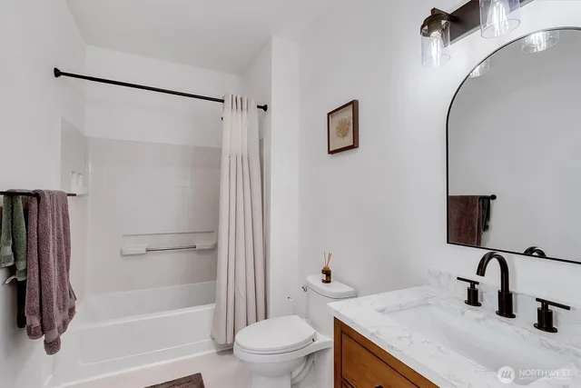 $1,099,000 | 300 110th Avenue Northeast, Unit 314, Bellevue, WA 98004