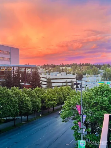 $1,099,000 | 300 110th Avenue Northeast, Unit 314, Bellevue, WA 98004