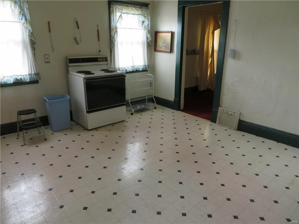 717 Rice Street Wood River, IL 62095 - Photo 13 of 16 Gallery Image 13
