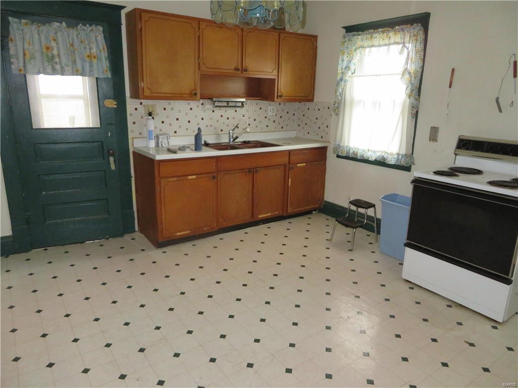 717 Rice Street Wood River, IL 62095 - Photo 14 of 16 Gallery Image 14