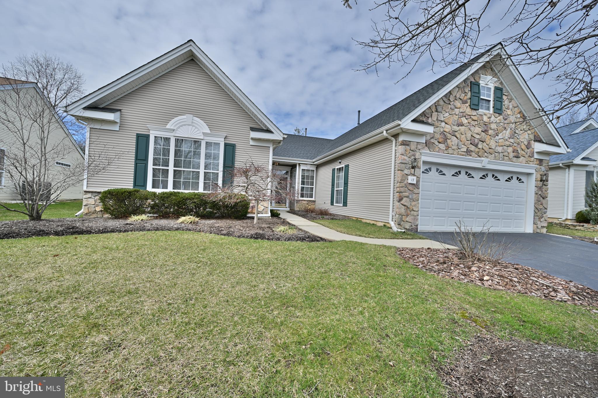 17 Barbary Lane Columbus, NJ 08022 - Photo 27 of 80