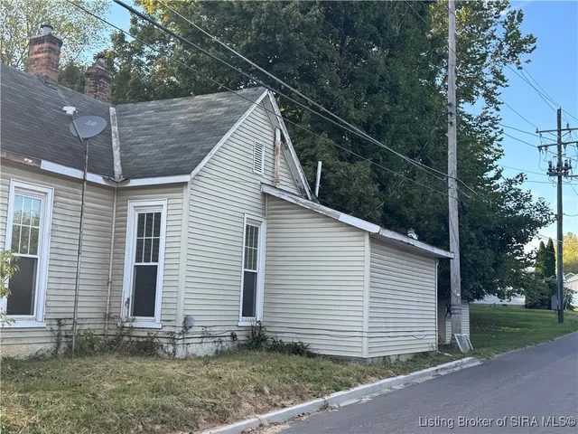 $39,950 | 410 East Mulberry Street, Salem, IN 47167