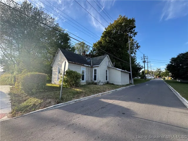 $39,950 | 410 East Mulberry Street, Salem, IN 47167
