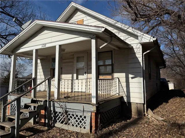 $45,000 | 11222 Kentucky Avenue, Sugar Creek, MO 64054