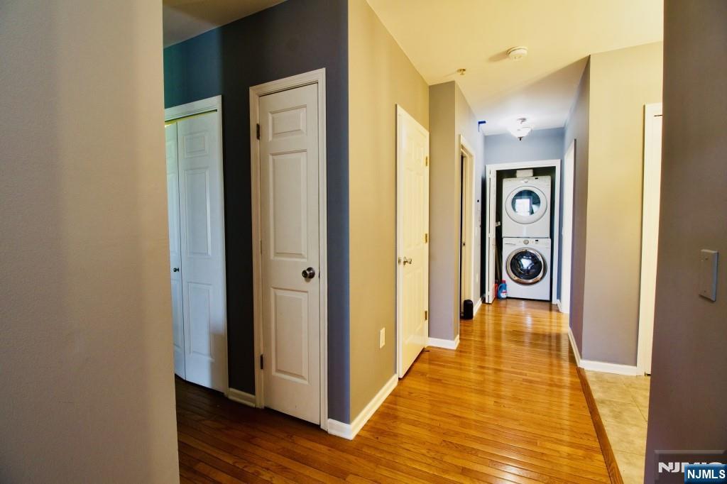 340 The Promenade Edgewater, NJ 07020 - Photo 13 of 46