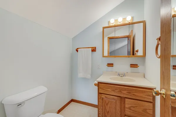 $264,900 | 824 East Kahler Road, Unit 824, Wilmington, IL 60481
