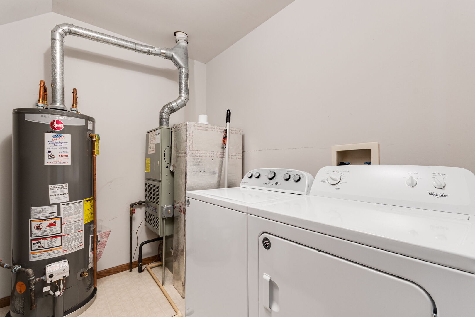 824 East Kahler Road, Unit 824 Wilmington, IL 60481 - Photo 14 of 20