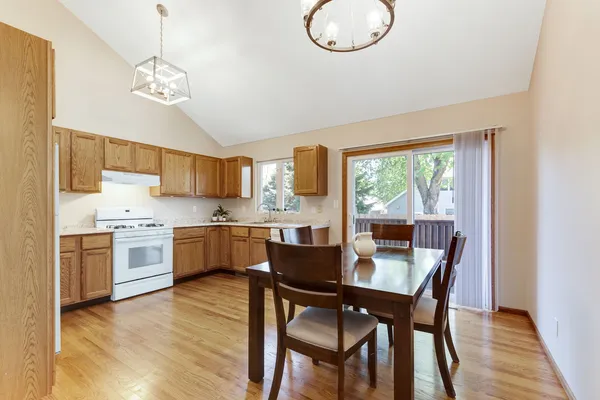$264,900 | 824 East Kahler Road, Unit 824, Wilmington, IL 60481