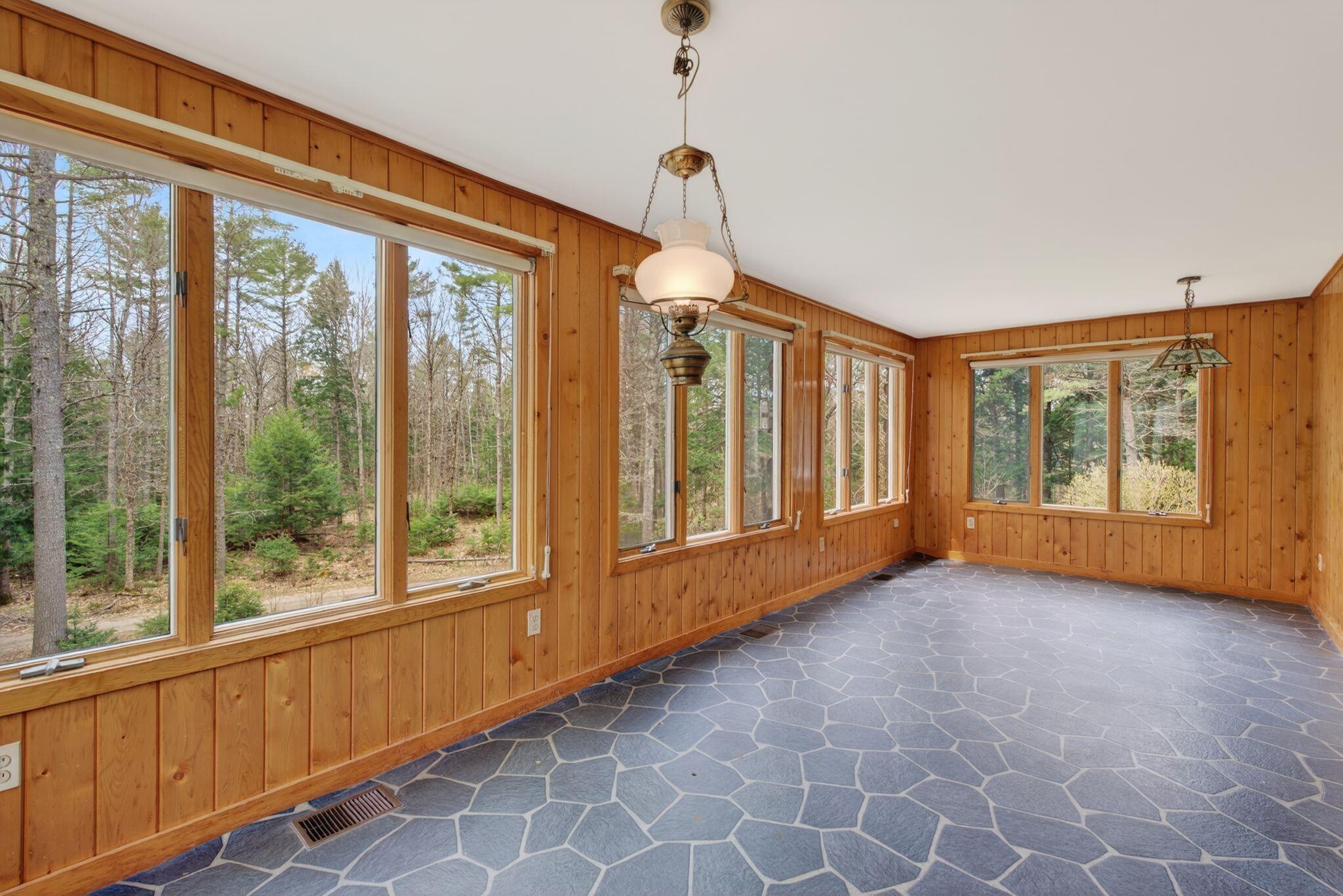 52 Ripley Hill Road Sabattus, ME 04280 - Photo 17 of 55 52 Ripley 46_DSC09305