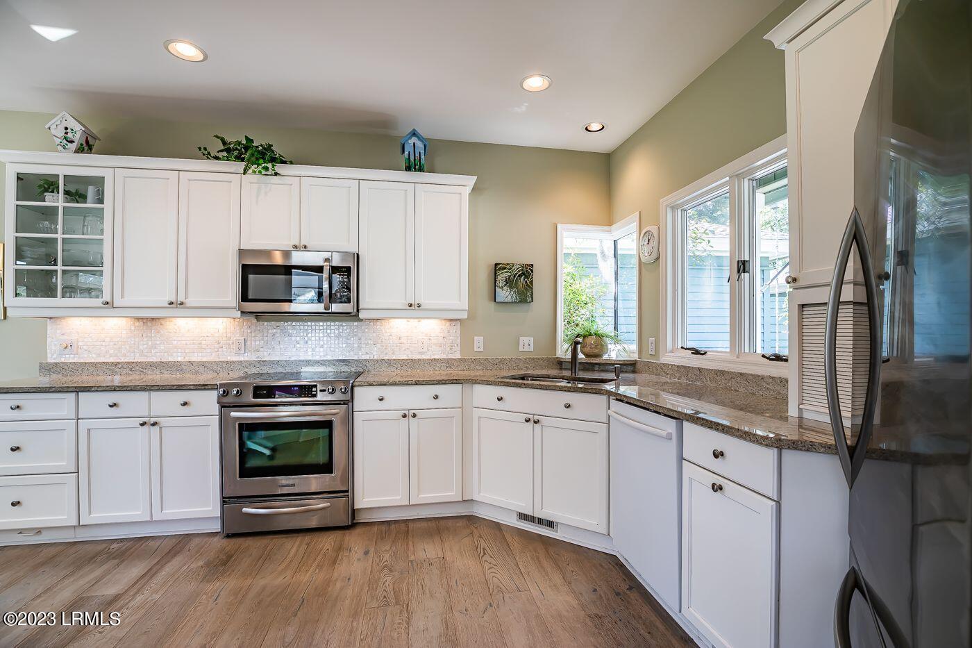 615 South Reeve Road St. Helena Island, SC 29920 - Photo 13 of 50 15 Kitchen