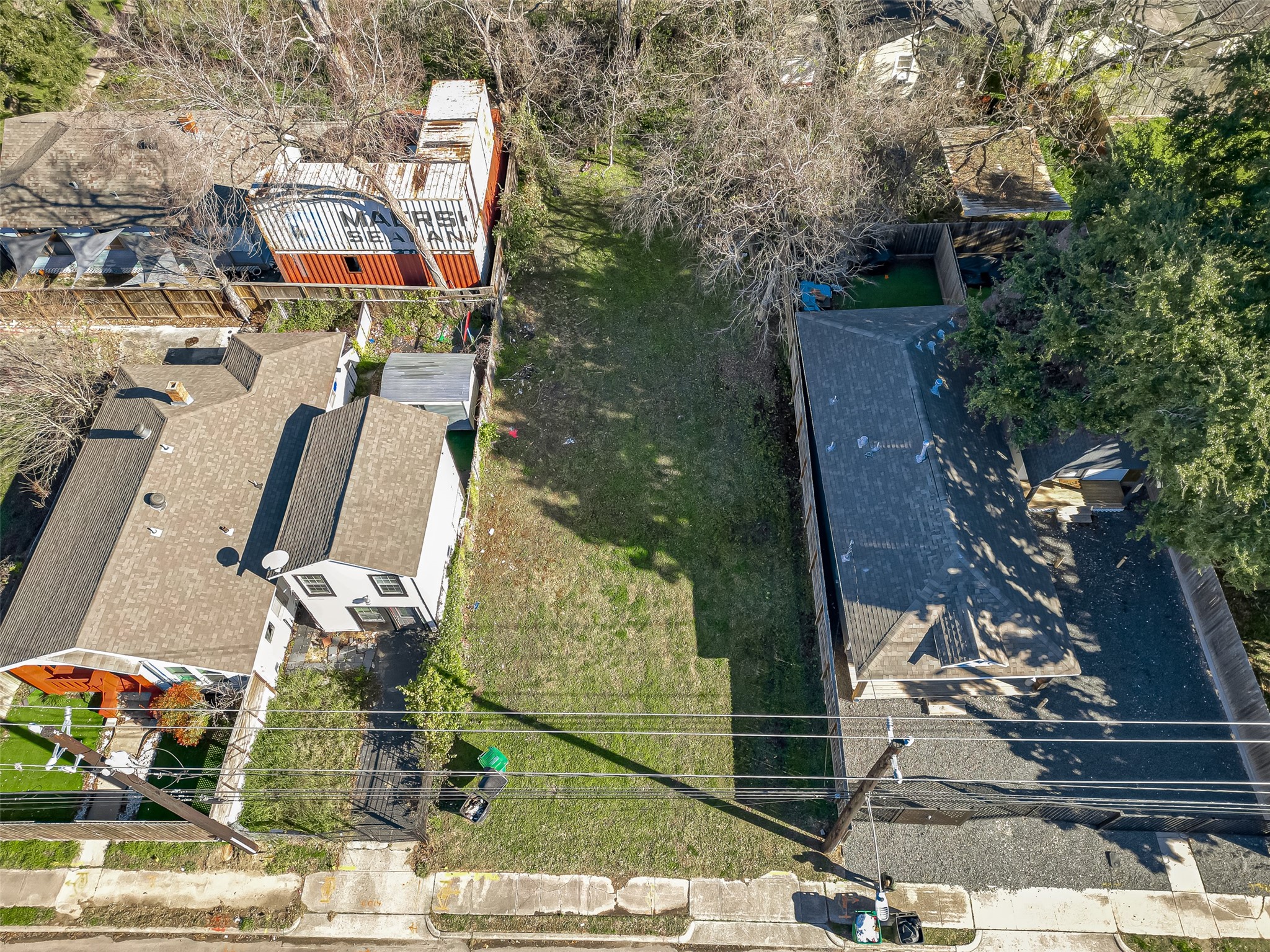2407 Alabama Street Houston, TX 77004 - Photo 5 of 29 an aerial view of residential houses with outdoor space