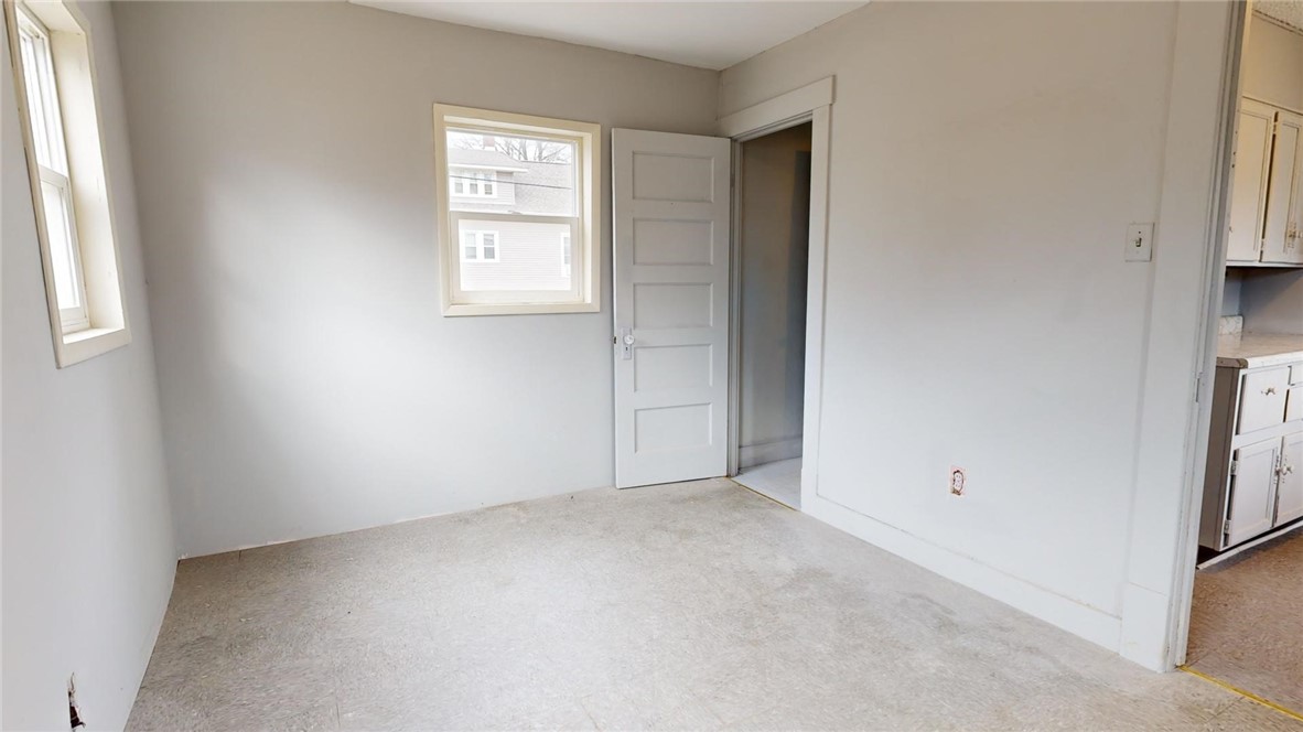 501 South Crea Street Decatur, IL 62522 - Photo 22 of 34 an empty room with windows