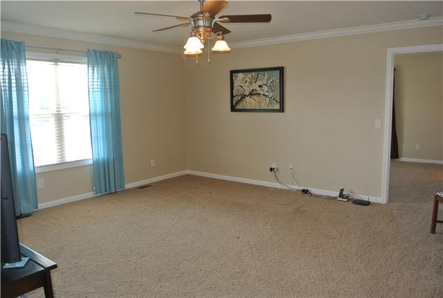 1078 Mt Vernon Road Bethpage, TN 37022 - Photo 4 of 18 Gallery Image 4