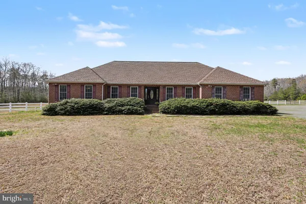 $925,000 | 2383 Rappahannock Road, Colonial Beach, VA 22443