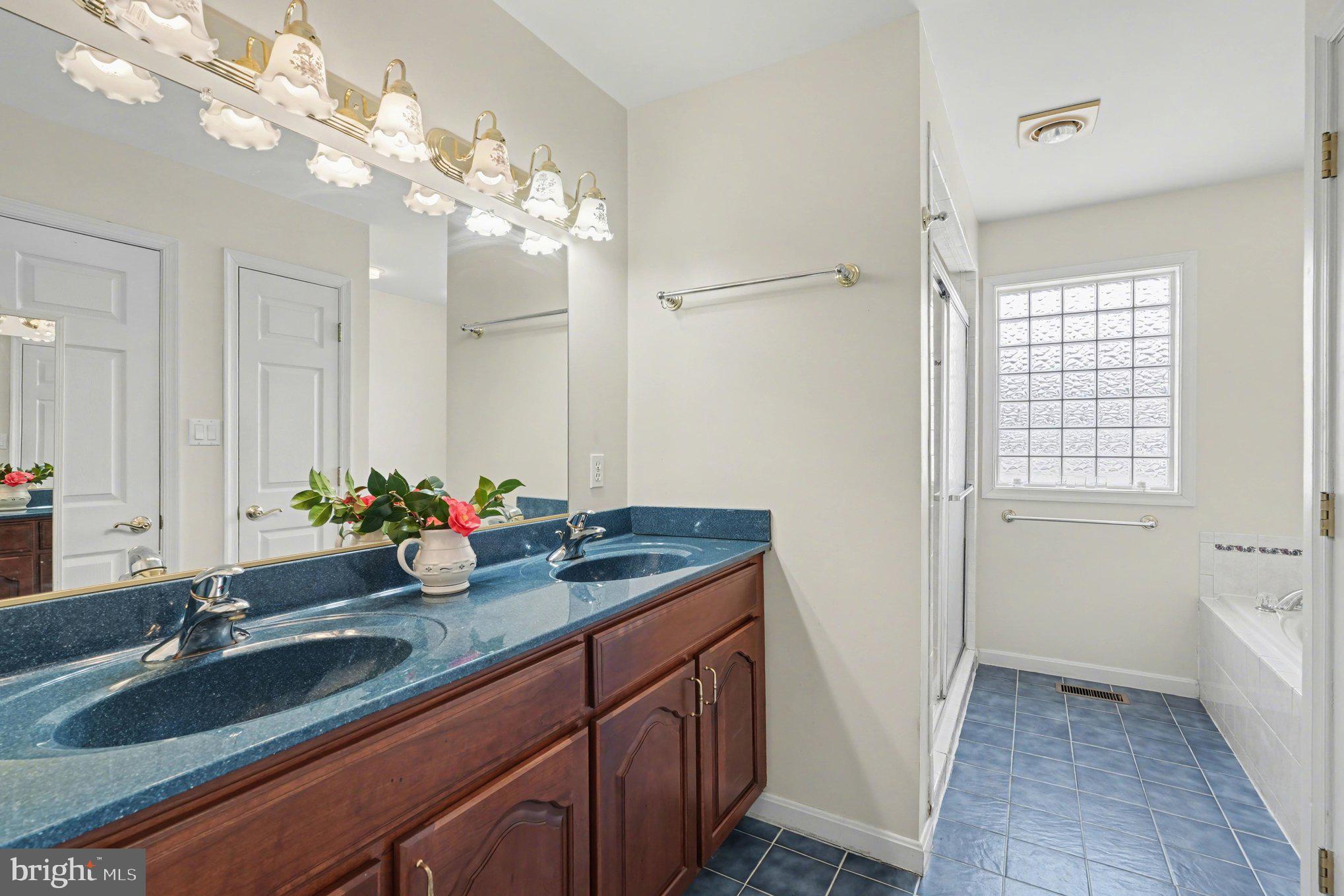 2383 Rappahannock Road Colonial Beach, VA 22443 - Photo 21 of 47 Primary Bathroom