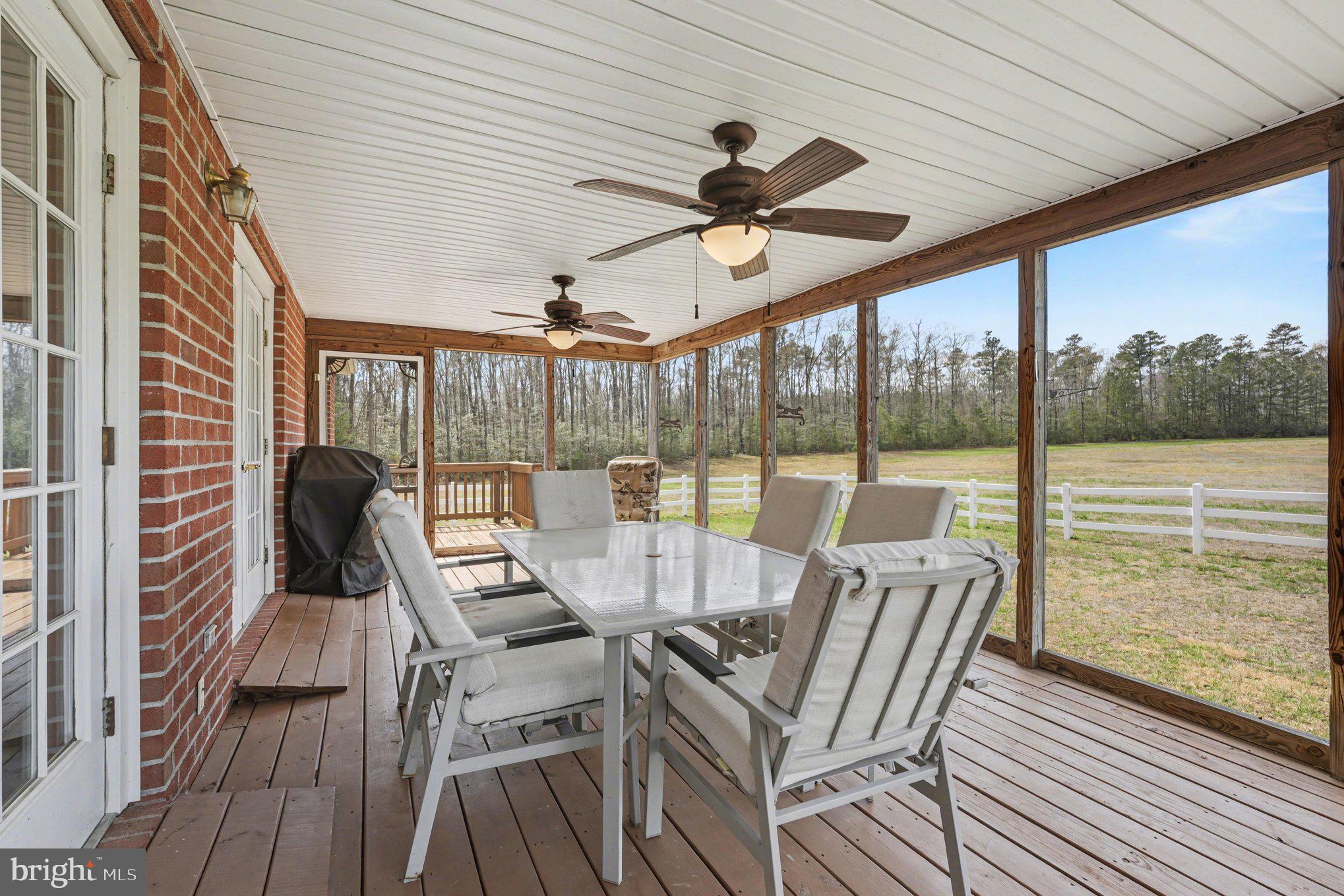 2383 Rappahannock Road Colonial Beach, VA 22443 - Photo 29 of 47 Screened Porch