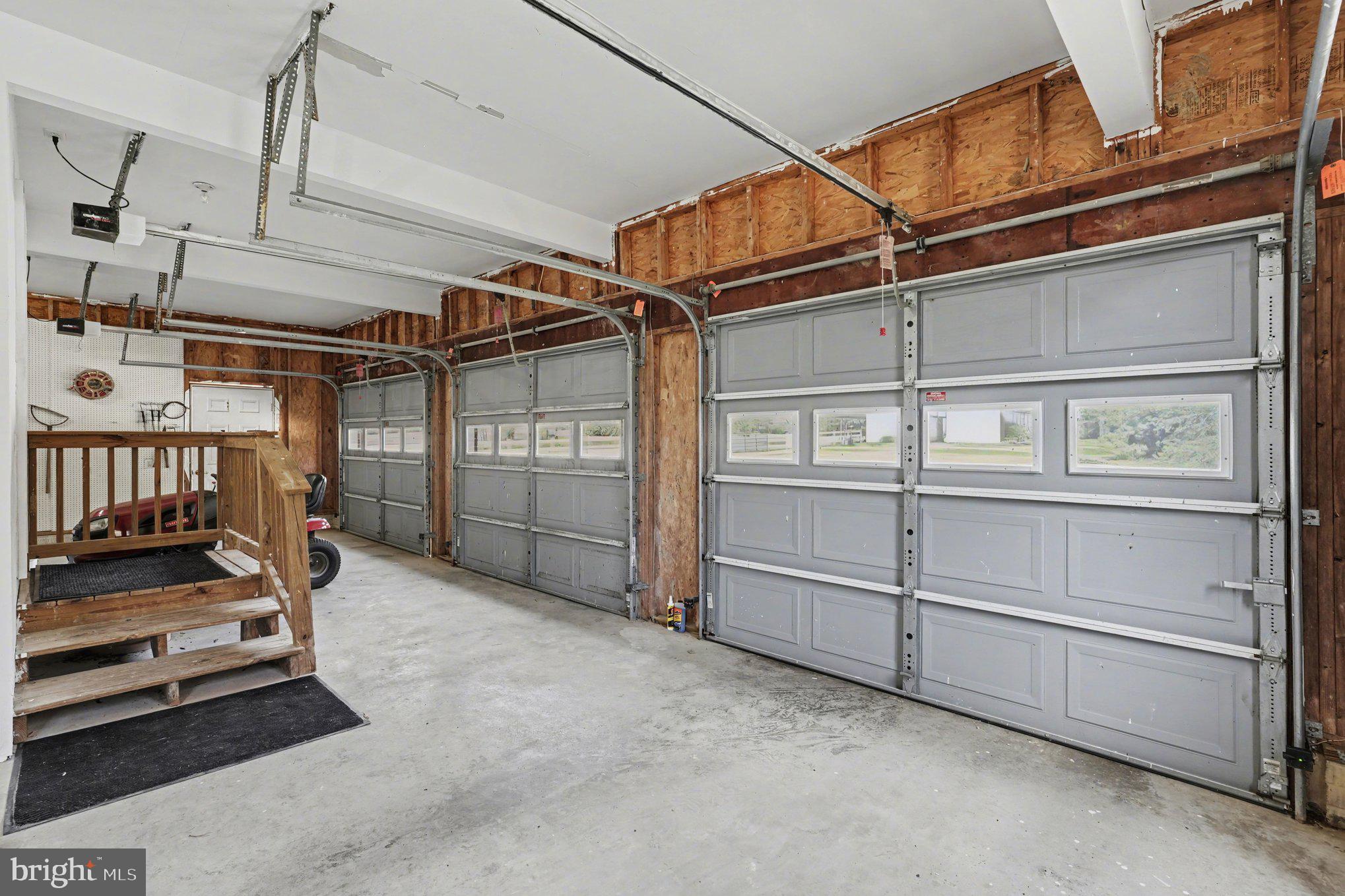 2383 Rappahannock Road Colonial Beach, VA 22443 - Photo 33 of 47 Garage