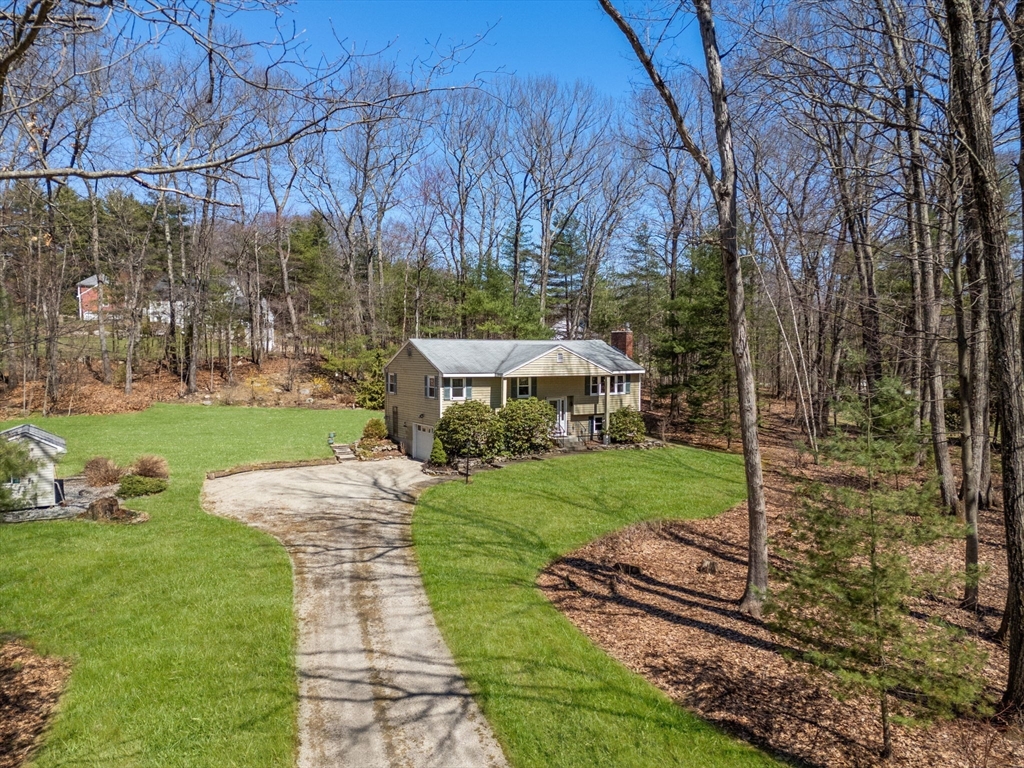 155 Kelly Road Northbridge, MA 01534 - Photo 2 of 40