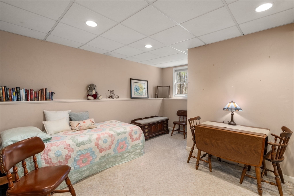 155 Kelly Road Northbridge, MA 01534 - Photo 24 of 40