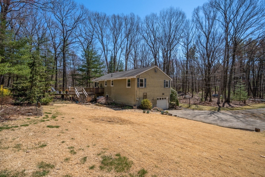 155 Kelly Road Northbridge, MA 01534 - Photo 35 of 40