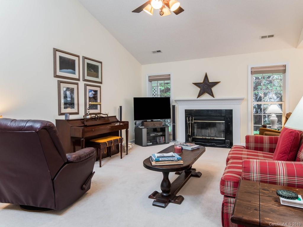 11 Forest Berry Road Fletcher, NC 28732 - Photo 7 of 33