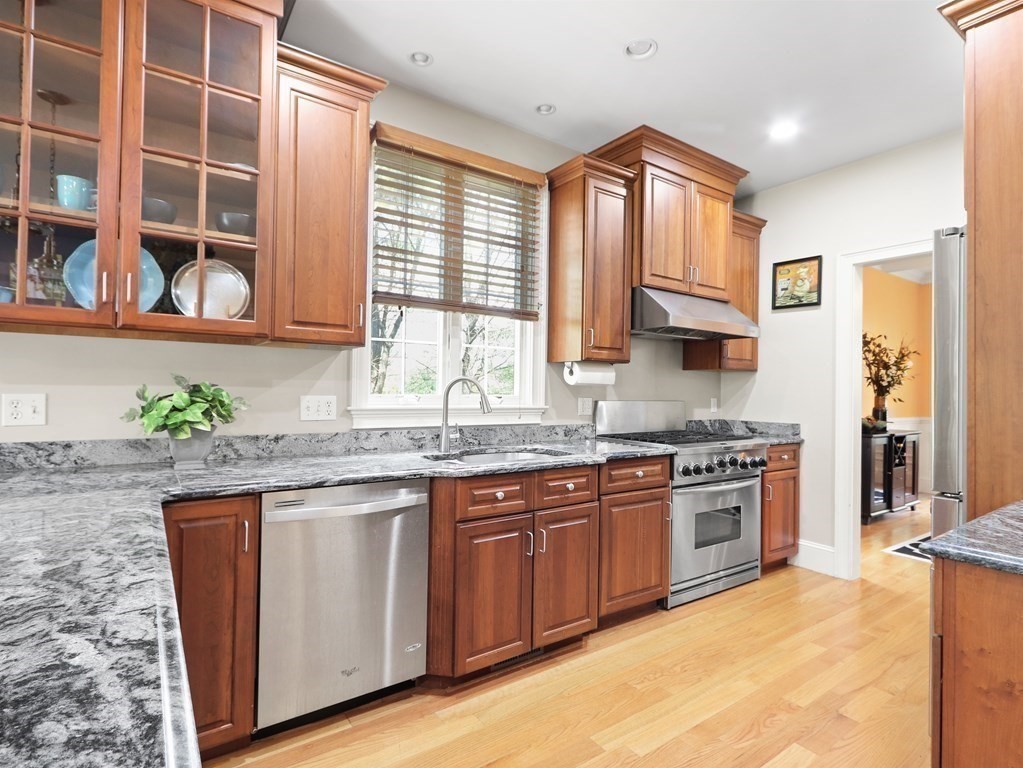 12 Lupine Road, Unit 12 Natick, MA 01760 - Photo 5 of 29