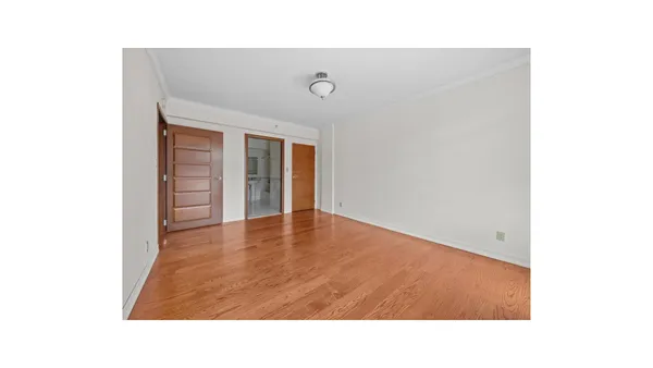 $3,800 | 3511 Cambridge Avenue, Unit 6B | Central Riverdale