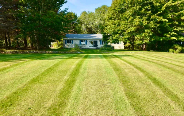 $685,000 | 4213 East Oxford Drive, Leland, MI 49654