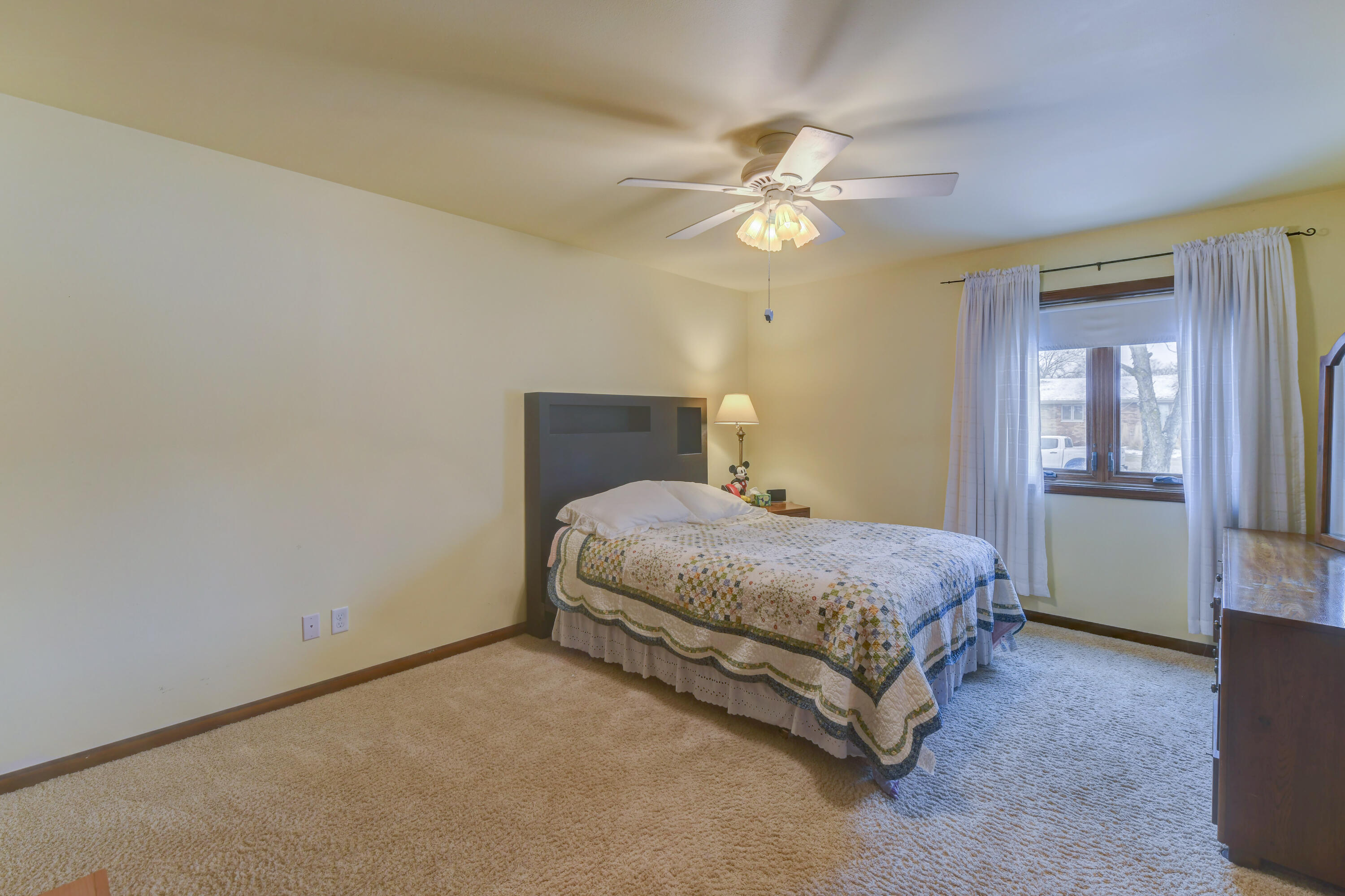 2545 Fossil Stone Road Dyer, IN 46311 - Photo 9 of 25 3000x2000