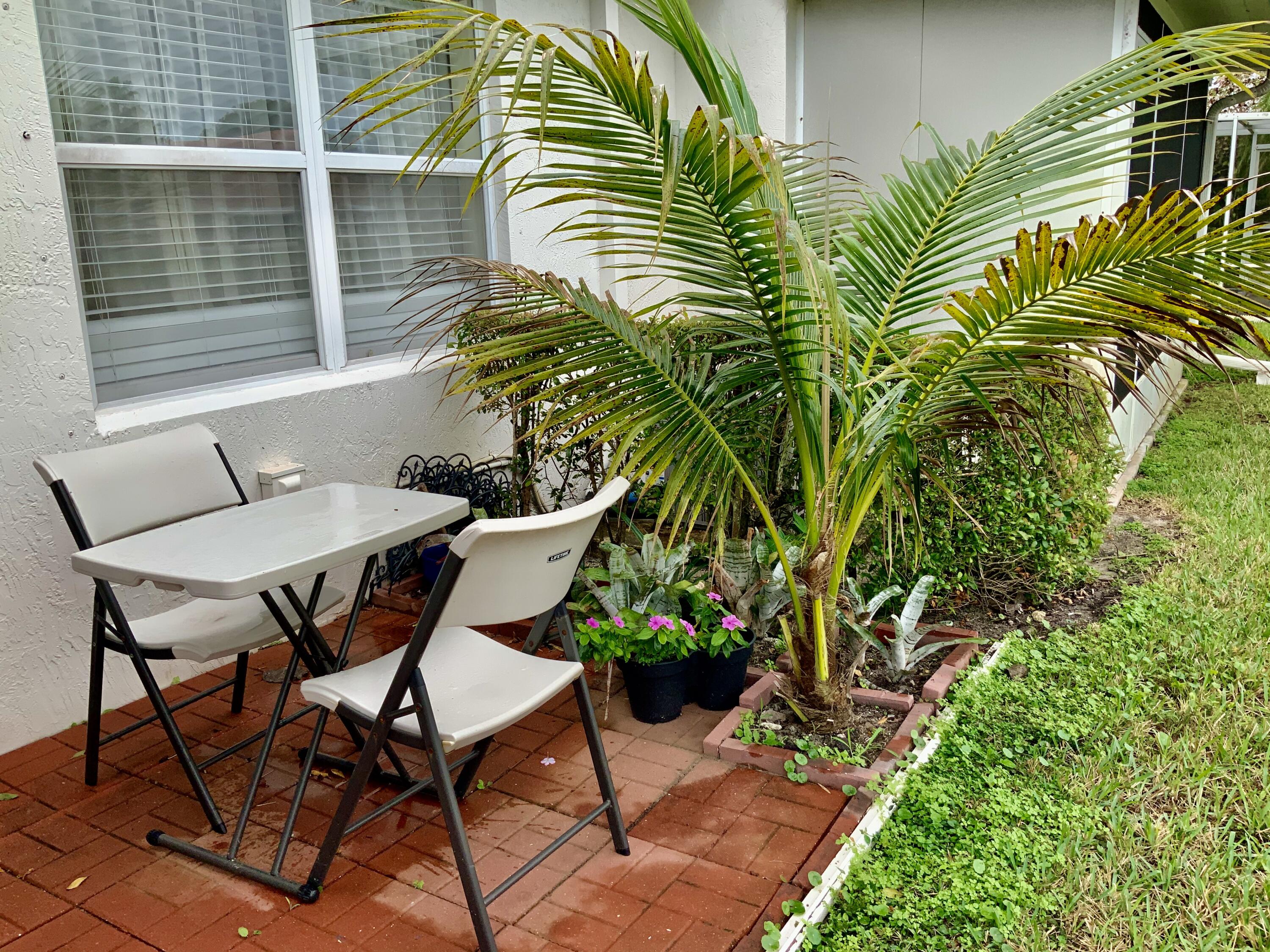 6107 Caladium Road Delray Beach, FL 33484 - Photo 13 of 20 F278C810-9541-491D-90DD-E37EF6306D47_1_2