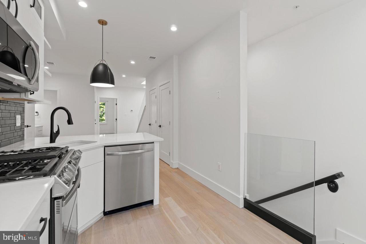 1808 S Street Northwest, Unit 4 Washington, DC 20009 - Photo 4 of 22