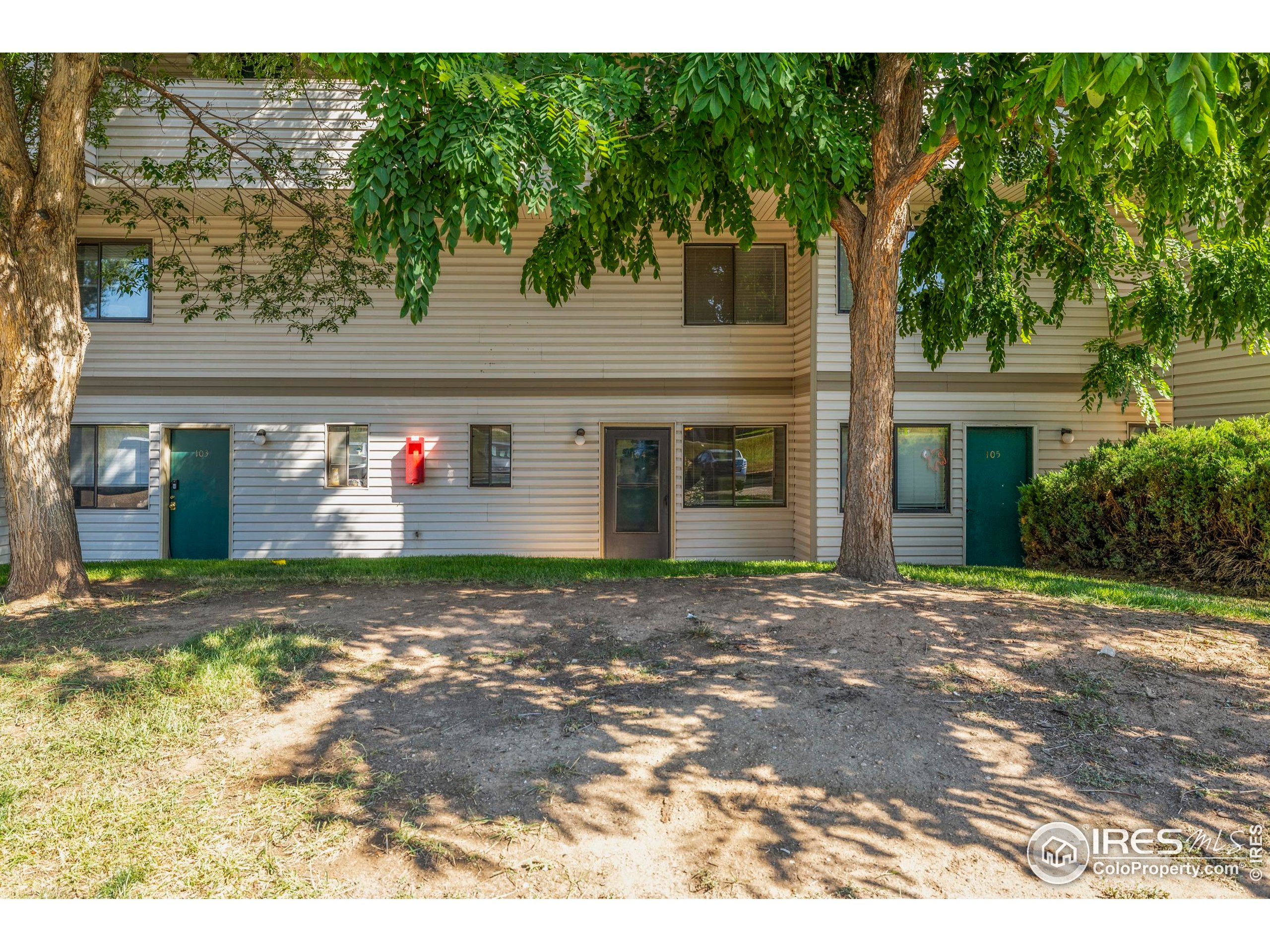 1705 Heatheridge Road, Unit 104 Fort Collins, CO 80526 - Photo 2 of 28