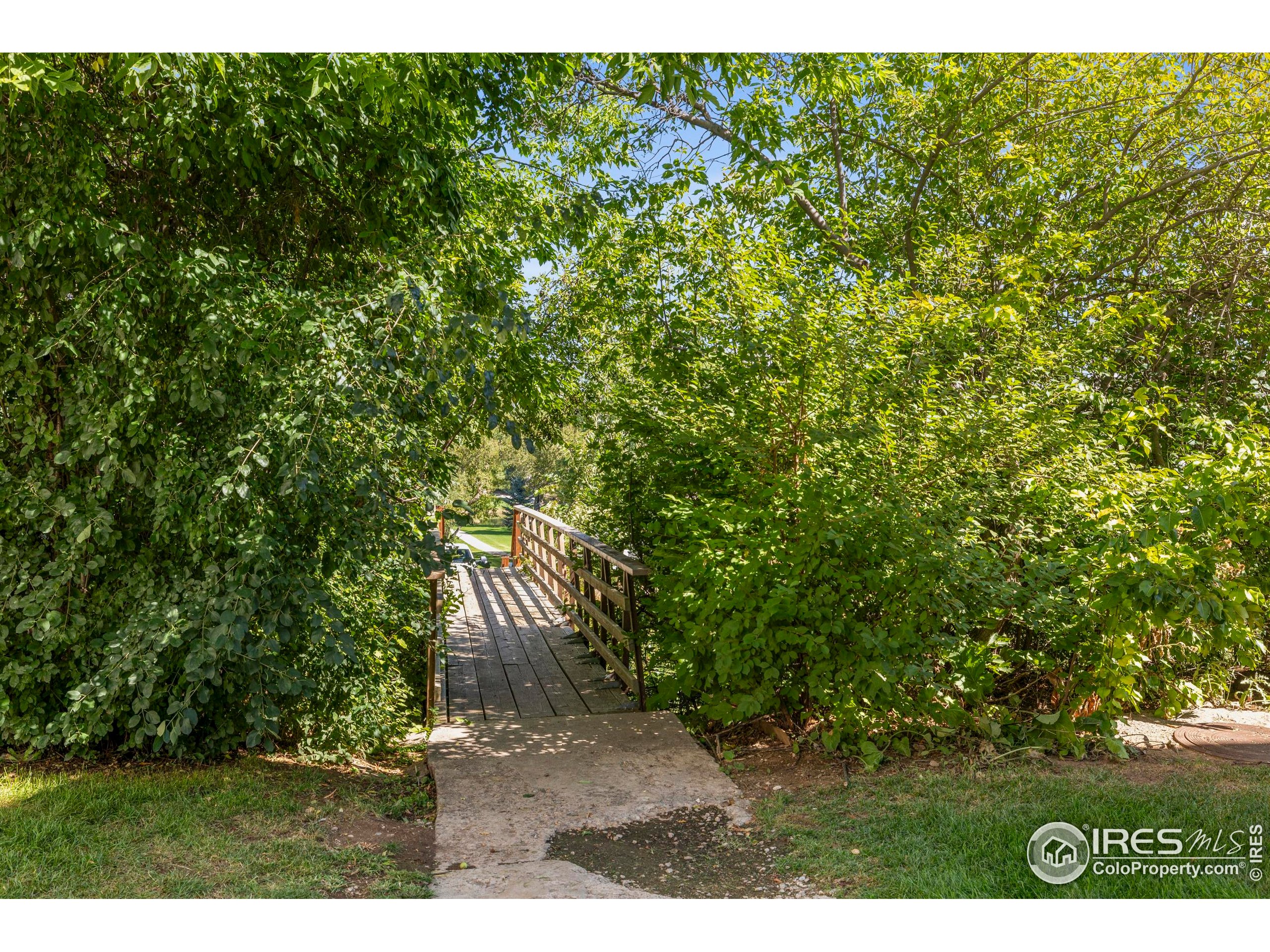 1705 Heatheridge Road, Unit 104 Fort Collins, CO 80526 - Photo 24 of 28