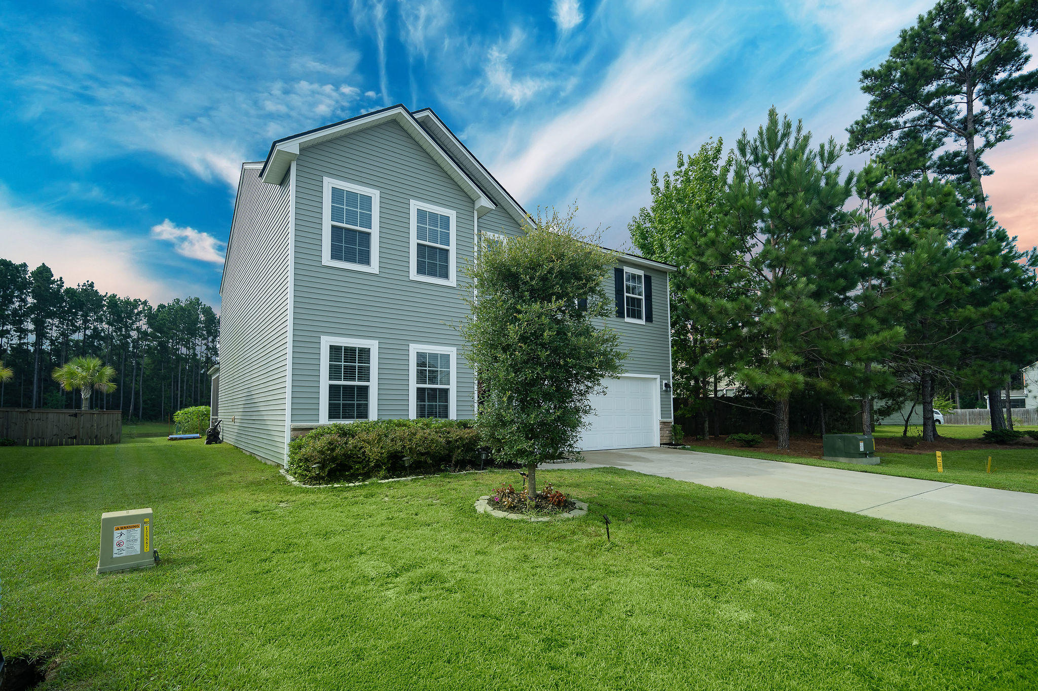 295 Decatur Drive Summerville, SC 29486 - Photo 2 of 54 SIDE VIEW