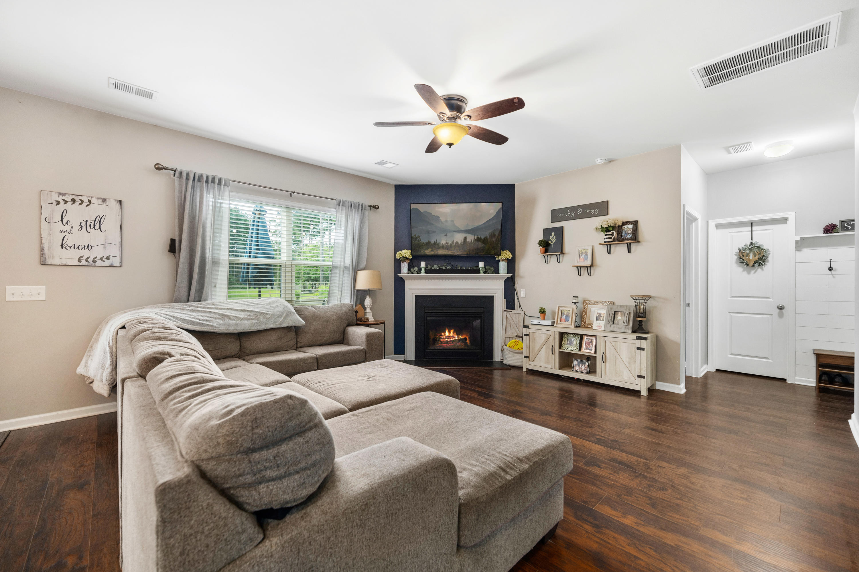 295 Decatur Drive Summerville, SC 29486 - Photo 5 of 54 GREAT ROOM
