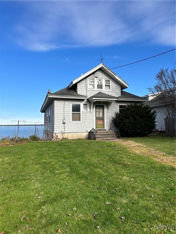 6599 Lakeshore Road Cicero, NY 13039 - Photo 3 of 29 STREET SIDE OF HOME