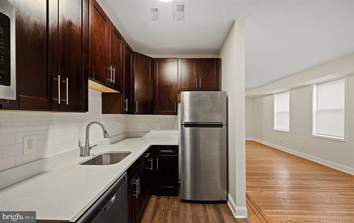 4269 Sheldon Avenue Baltimore, MD 21206 - Photo 17 of 29