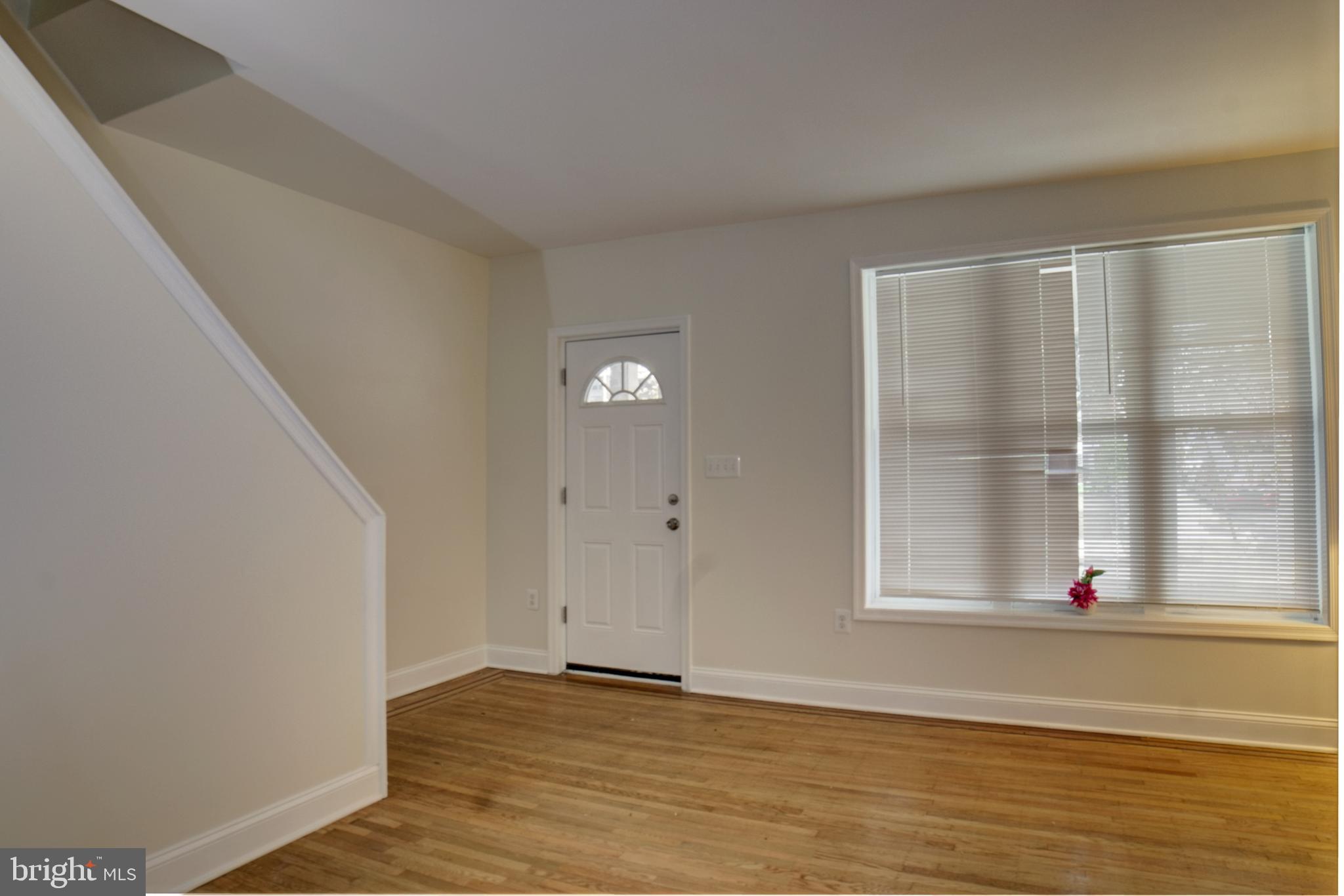 4269 Sheldon Avenue Baltimore, MD 21206 - Photo 4 of 29