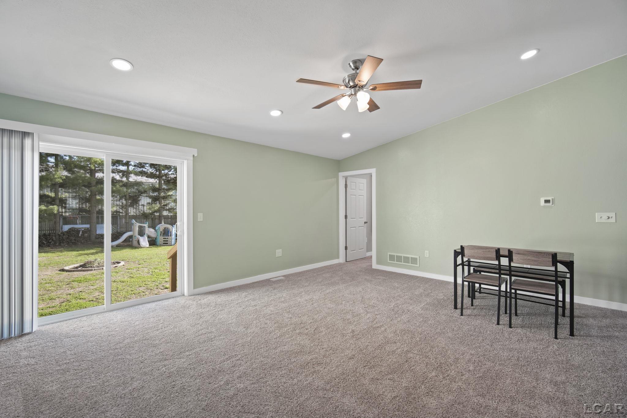 1025 East Carleton Road Adrian, MI 49221 - Photo 15 of 37 50141334-3e5aed4d-5dda-4298-a283-7b30f34bf10c.JPG