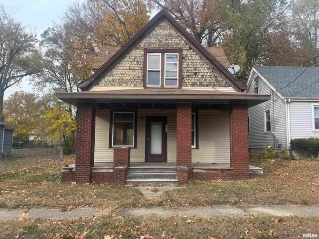$44,900 | 917 West Brons Avenue, Peoria, IL 61604