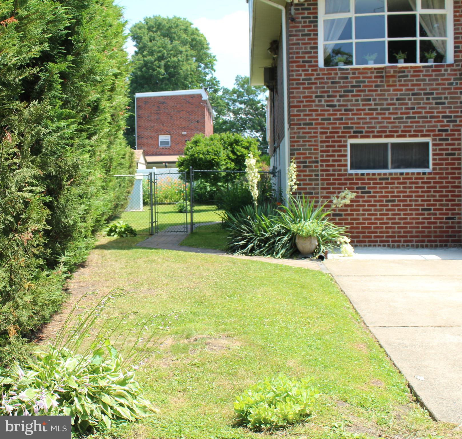 719 Dean Street Ridley Park, PA 19078 - Photo 2 of 25 Gallery Image 2