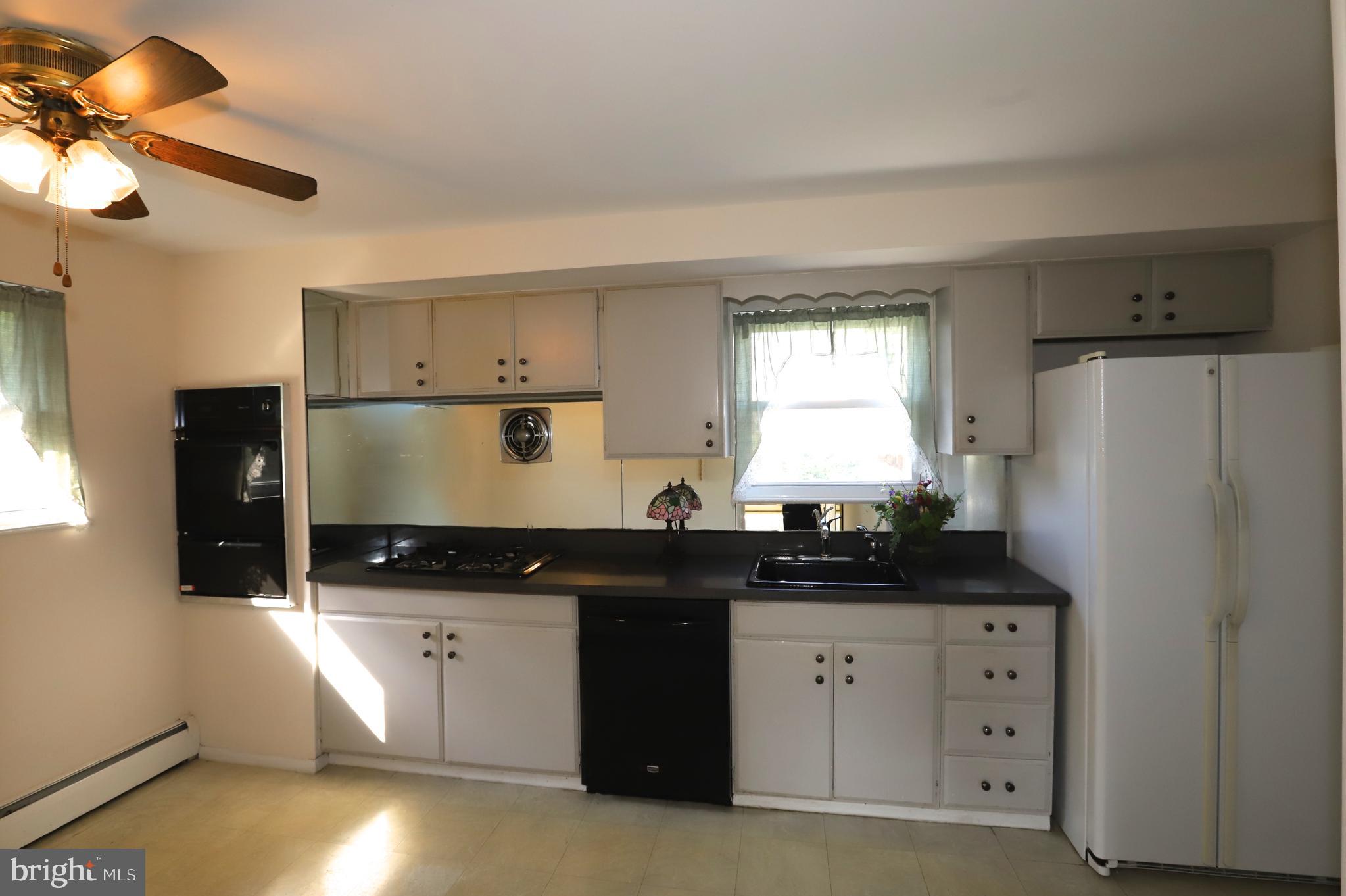 719 Dean Street Ridley Park, PA 19078 - Photo 14 of 25 Gallery Image 14